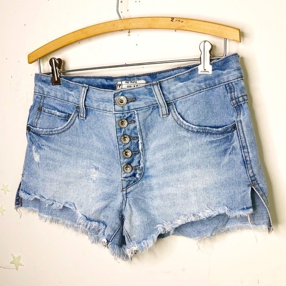 FREE people button fly, raw hem distressed shorts - Picture 2 of 10